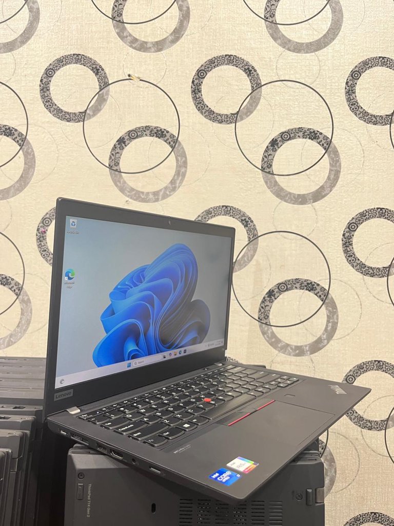Lenovo ThinkPad T14 Gen 2 - foto 2